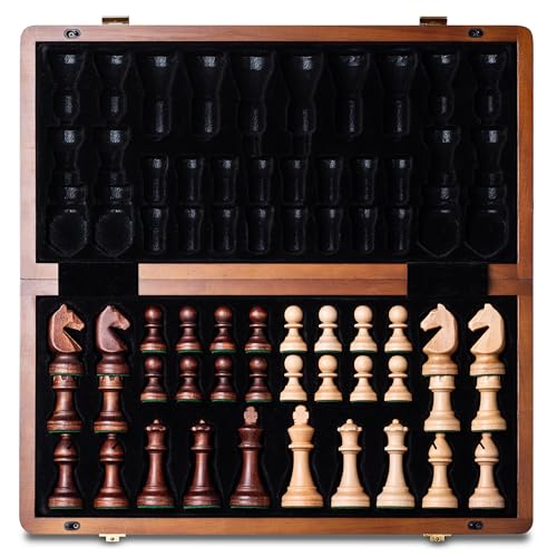 Magnetic Wooden Chess Set 1