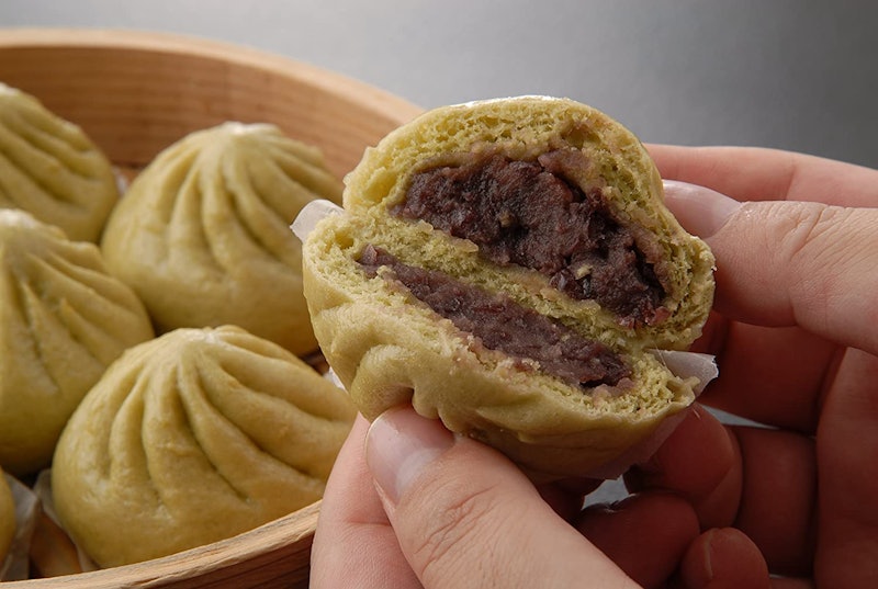 抹茶を練り込んだ皮とつぶ餡 あんまん 4