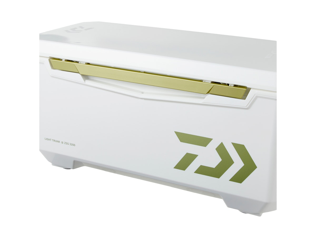 ダイワ ライトトランクα ZSS 3200をレビュー!クチコミ・評判を ダイワ ライトトランクα ZSS 3200をレビュー!クチコミ・評判を
