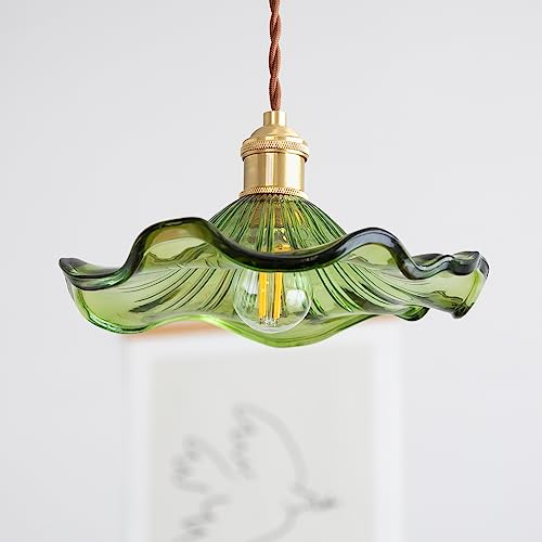 真鍮とガラスの組み合わせが美しいペンダントライト