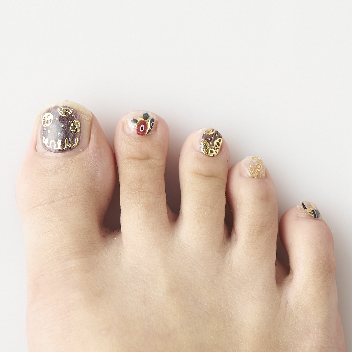 フェリシモ クリムトネイルシールを全31商品と比較 口コミや評判を実際に使ってレビューしました Mybest