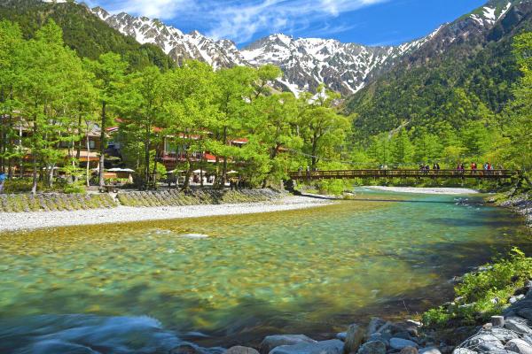 5 月 旅行 ベスト 安い シーズン