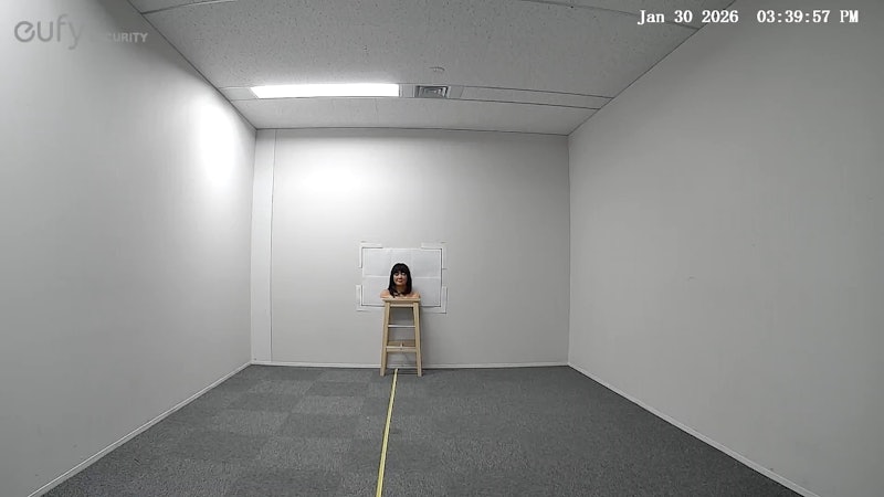 Indoor Cam 2K Pan & Tilt 11