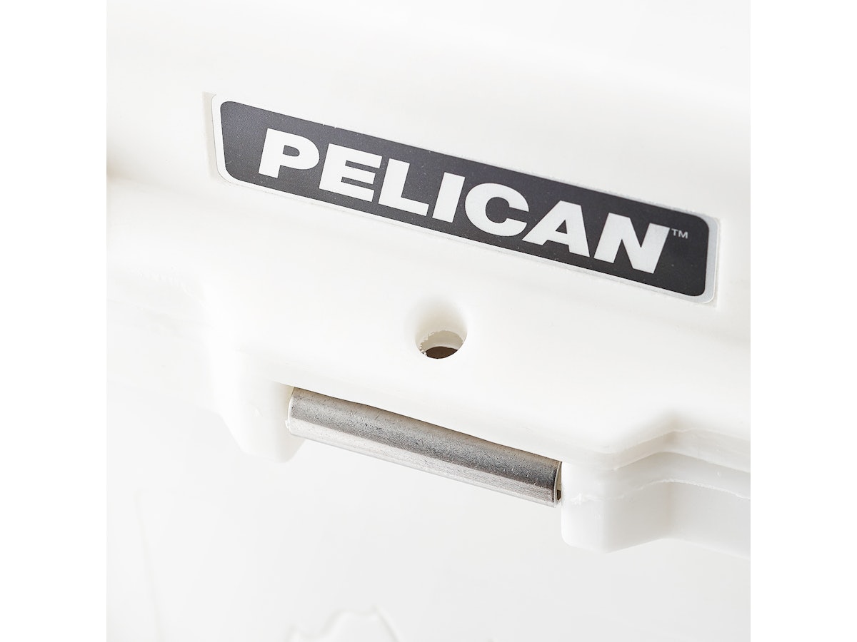 Pelican Products 45QW Elite Wheeled Coolerをレビュー Pelican Products 45QW Elite Wheeled Coolerをレビュー