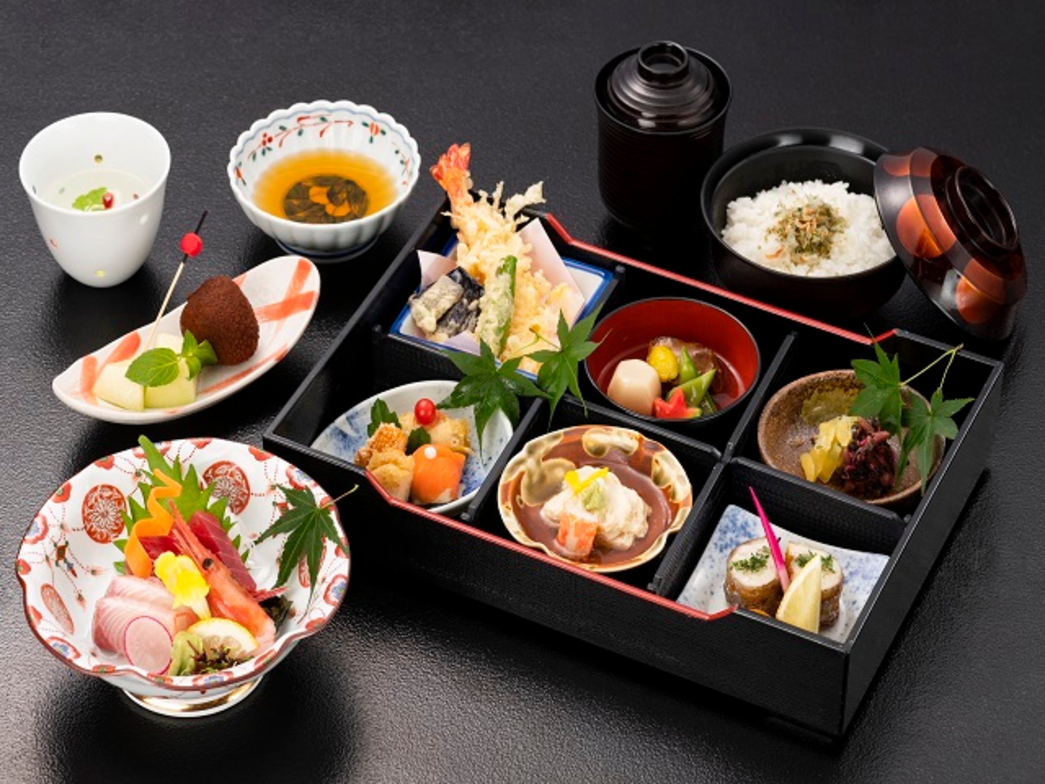 箱根パークス吉野 6