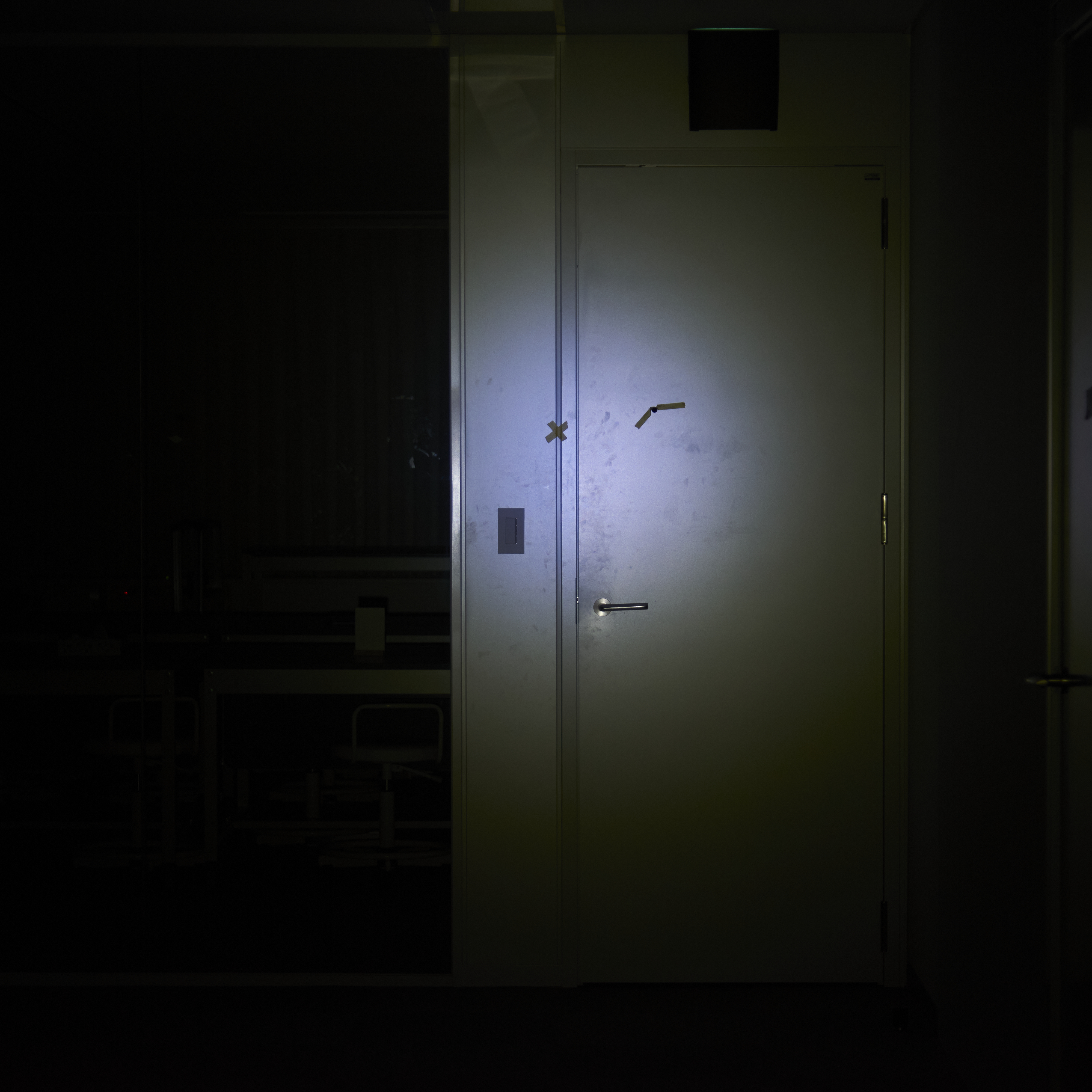 残量チェック機能付き 電池がどれでもライト 7