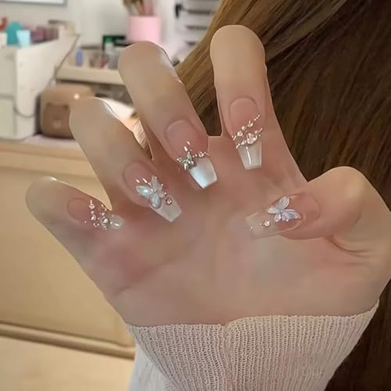 ネイルチップショート 蝶白 1