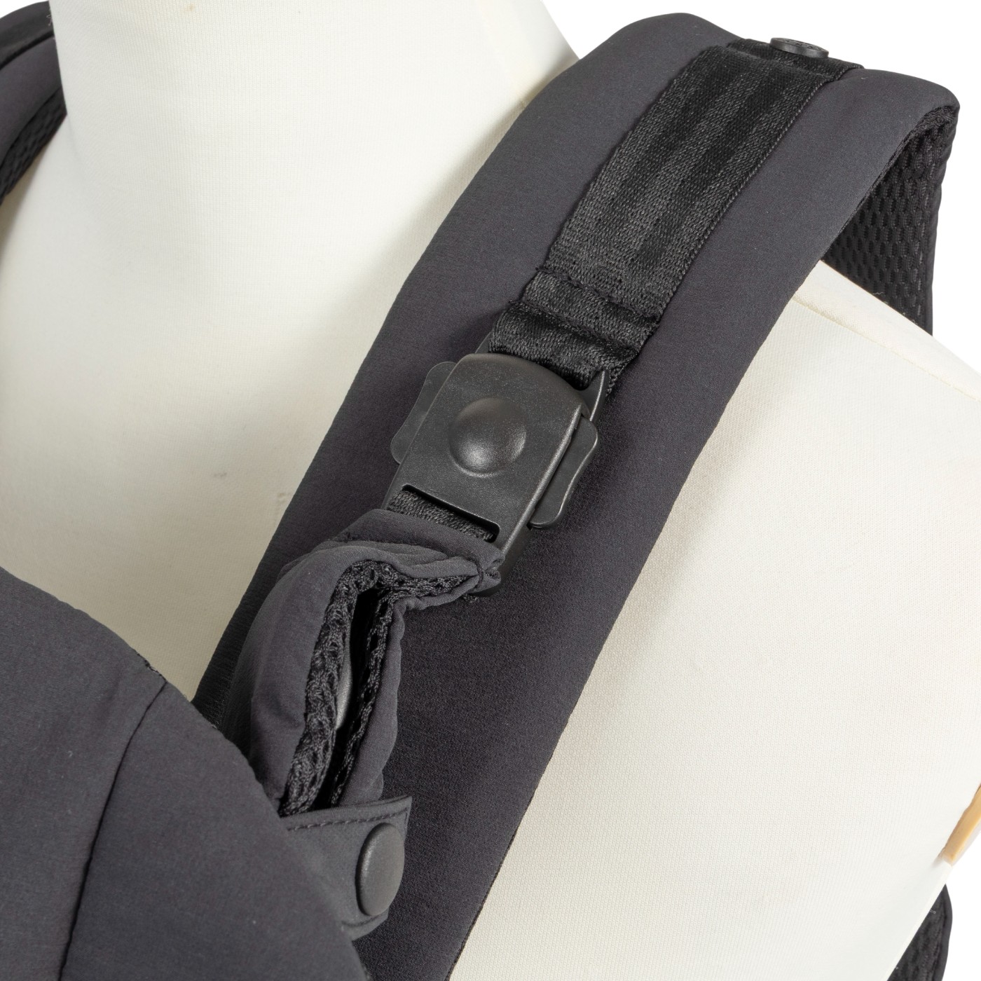 BABY CARRIER ON 3