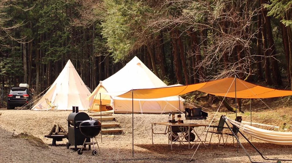 TINY CAMP VILLAGE 1