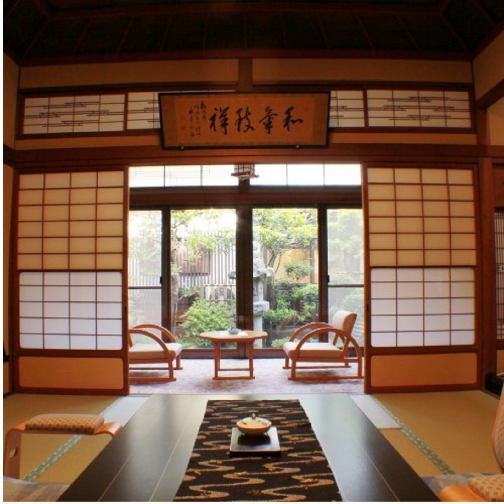 伝統旅館のぬくもり 灰屋 2