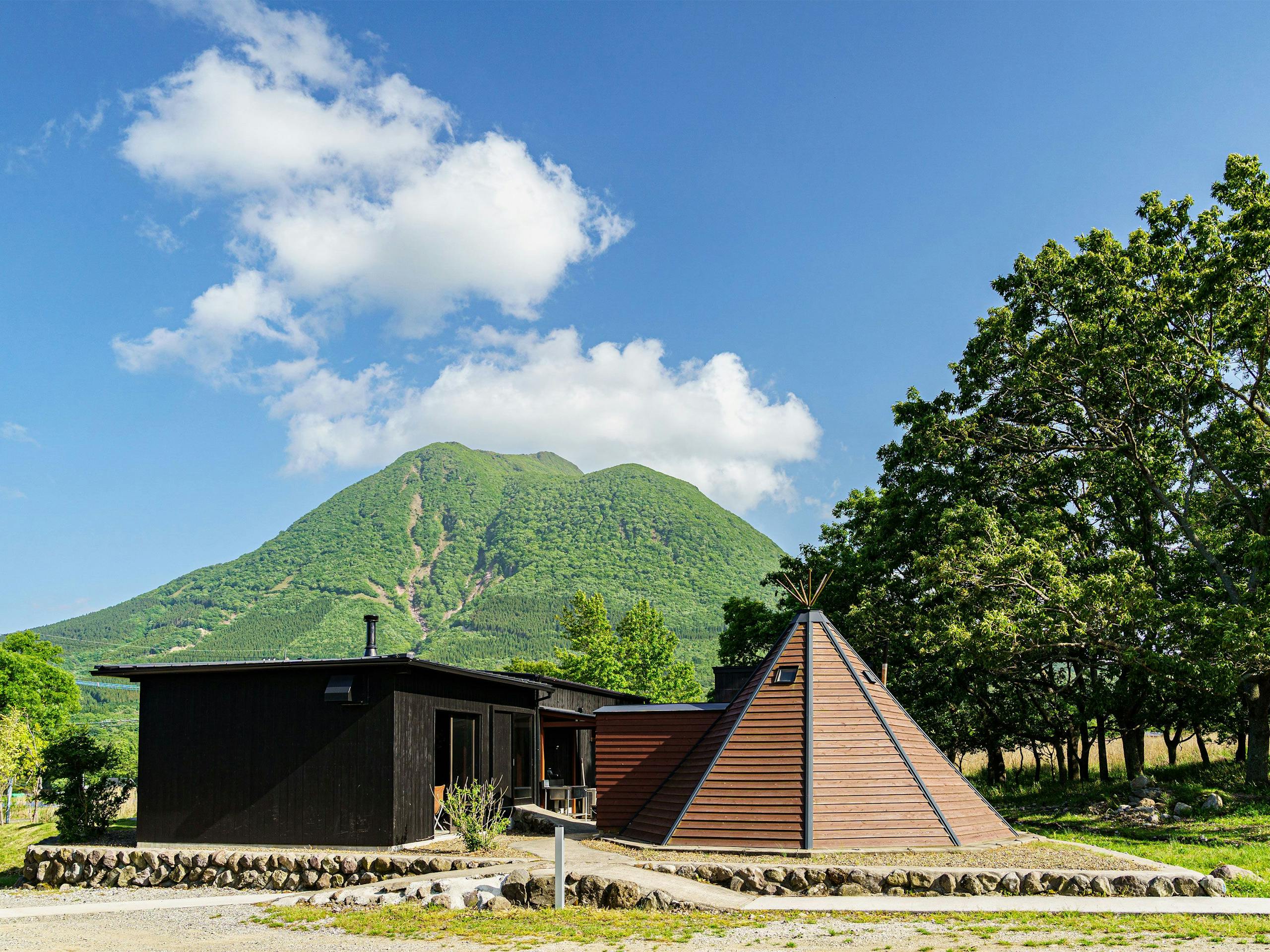 由布岳山麓グランピングリゾート 1
