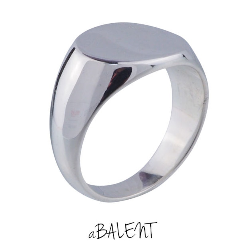 Oval Ring 1