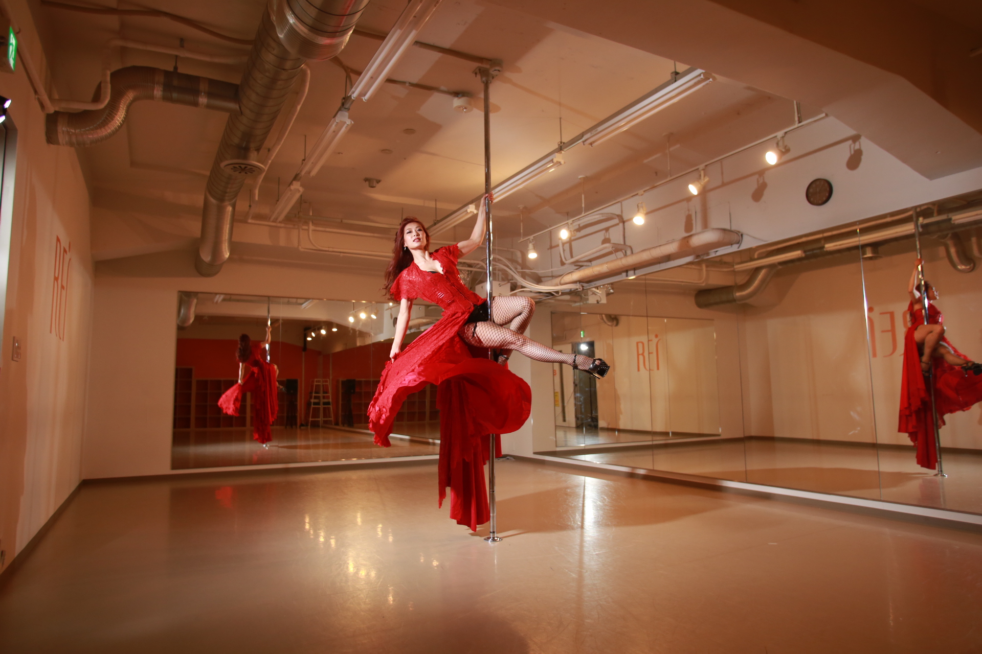 東京都内のポールダンス教室のおすすめ人気ランキング10選 Mybest