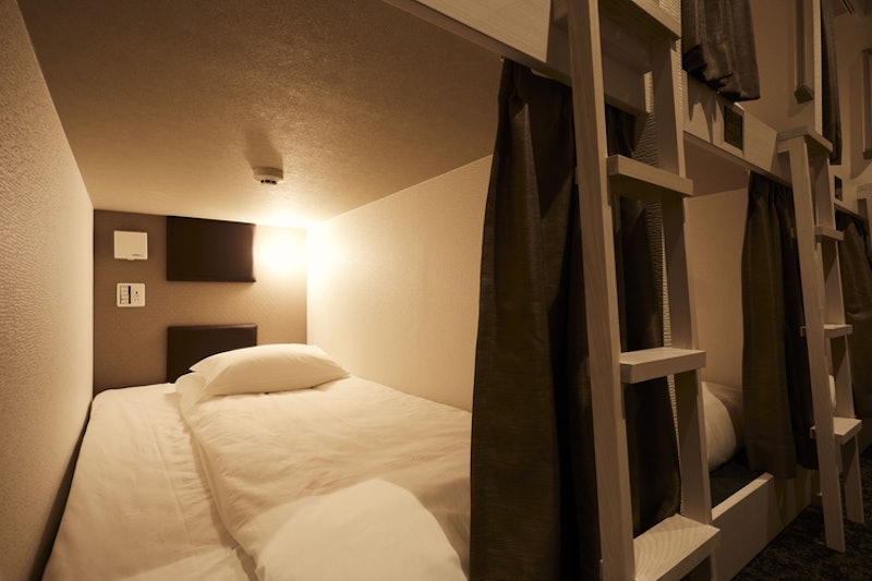 HOTEL THE ROCK 2