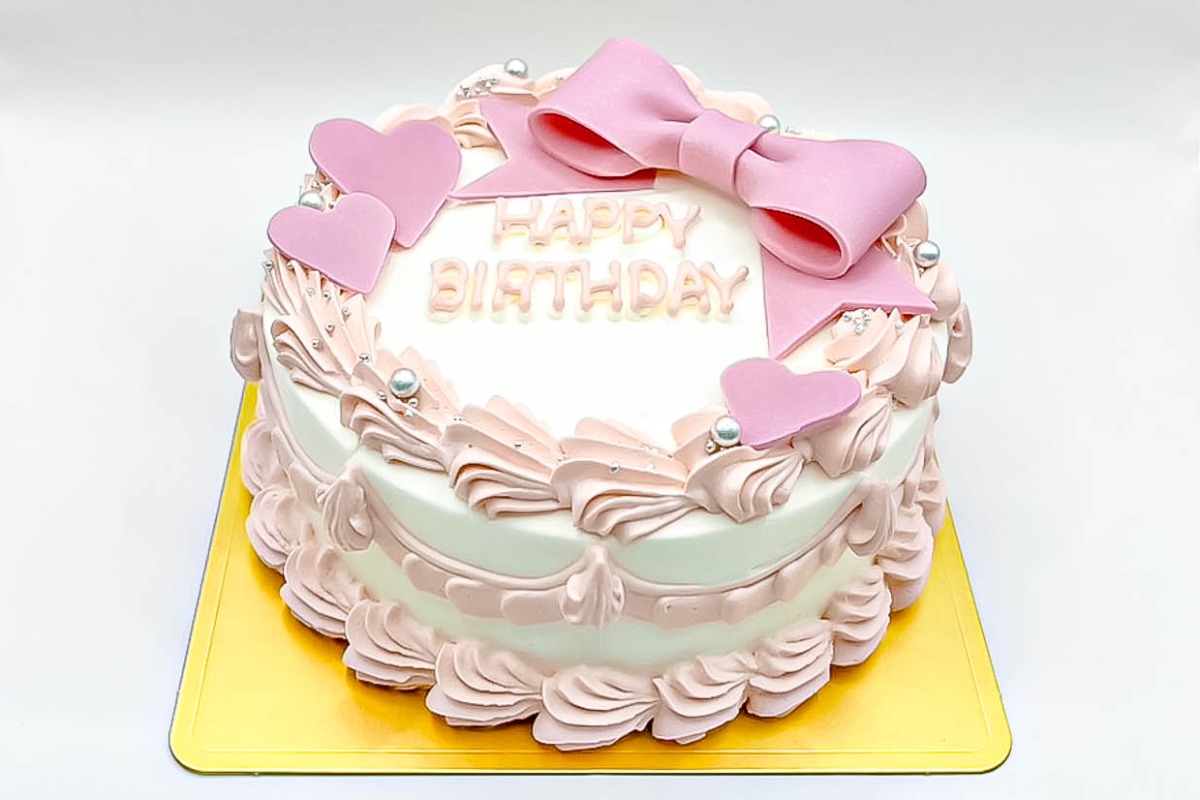 Cake with 4