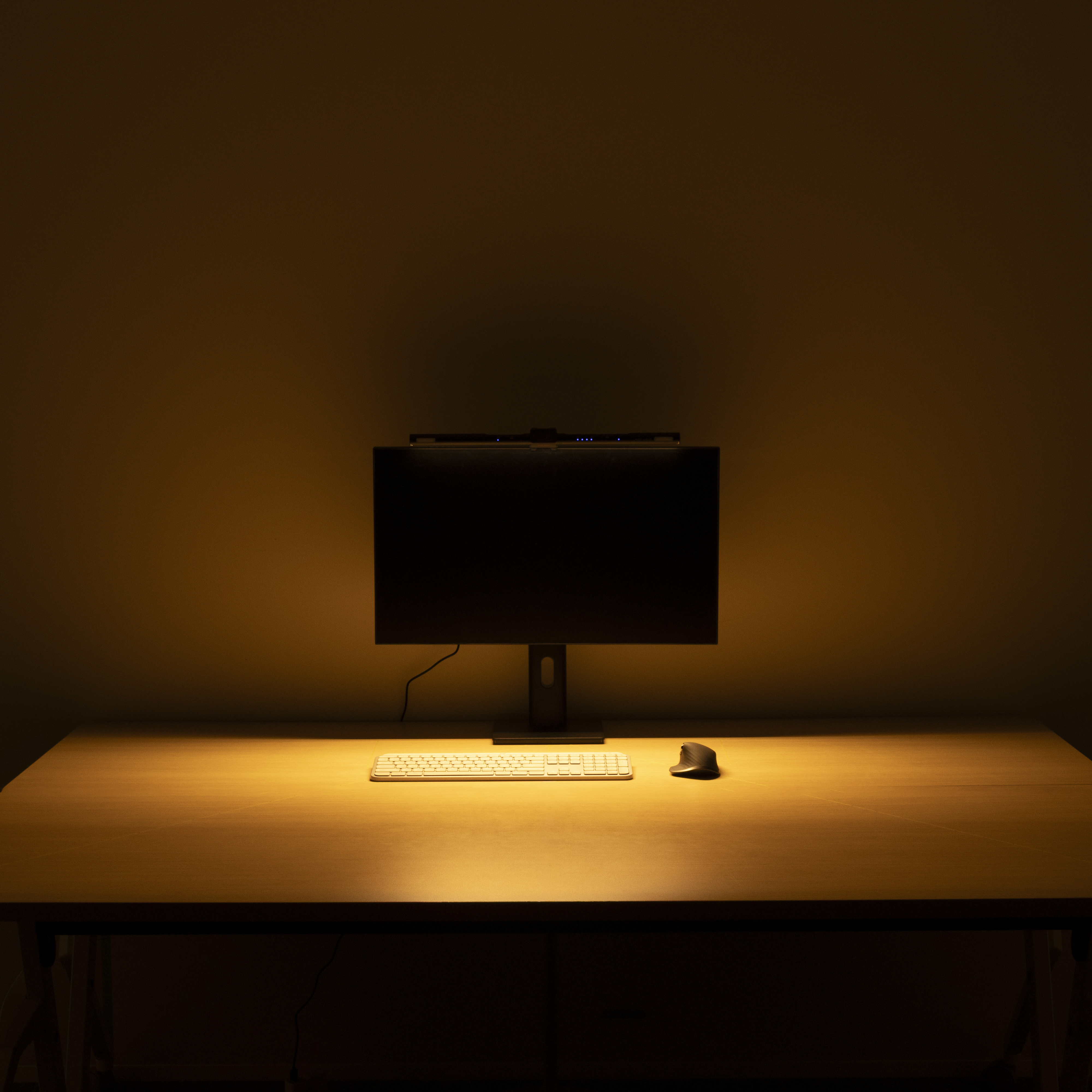 Quntis モニターライトを検証レビュー！モニターライトの選び方も紹介