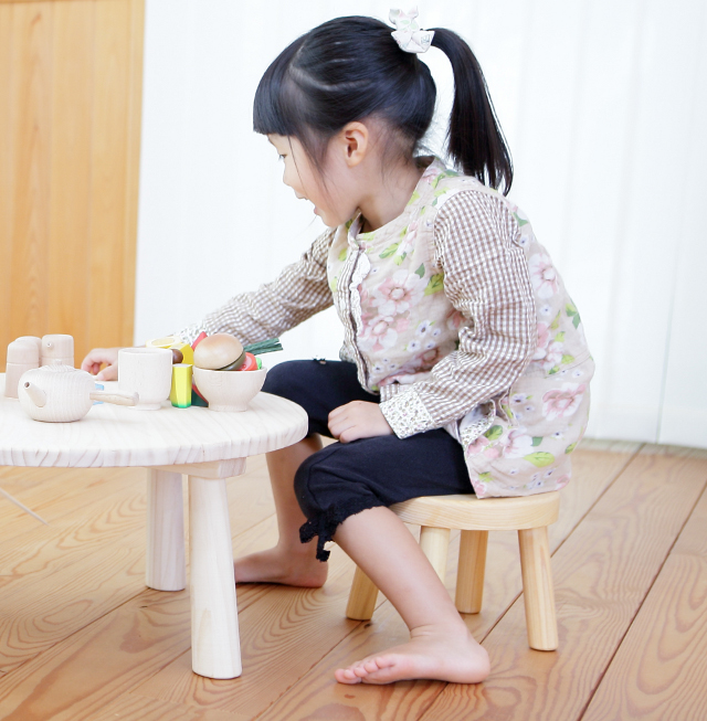 ちびっ子まるイス 2