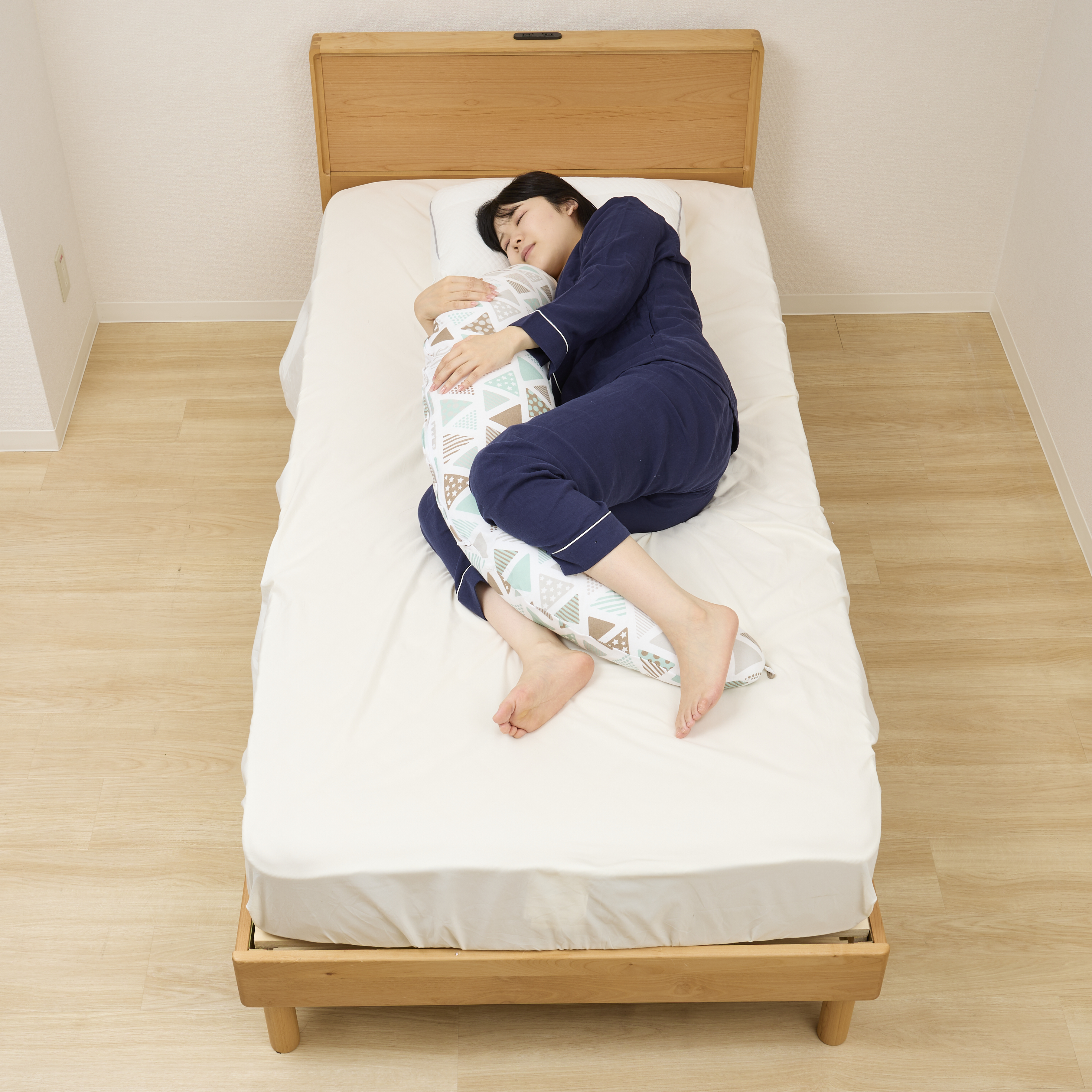 抱き枕  姿勢安定 妊婦 クッション マタニティ  ロフテー S型 高さ:L 抱き枕 姿勢安定 妊婦 クッション マタニティ ロフテー S型 高さ:L