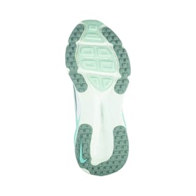ナイキジャパン NIKE ボメロ 18 HM6804-106の口コミ・評判を元に検証してメリット・デメリットを徹底レビュー 3