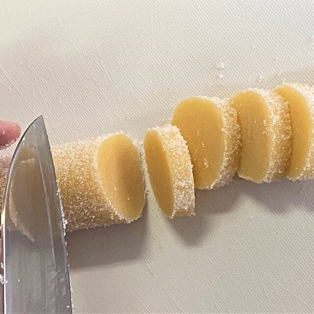 冷凍クッキー生地 4