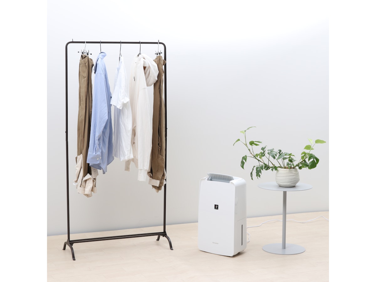 シャープ 衣類乾燥除湿機 CV-S71Wを検証レビュー!除湿機の選び方も シャープ 衣類乾燥除湿機 CV-S71Wを検証レビュー!除湿機の選び方も