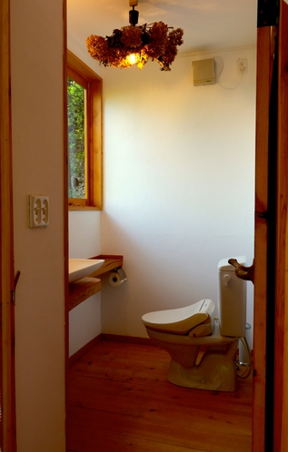 WOODLAND BOTHY 4