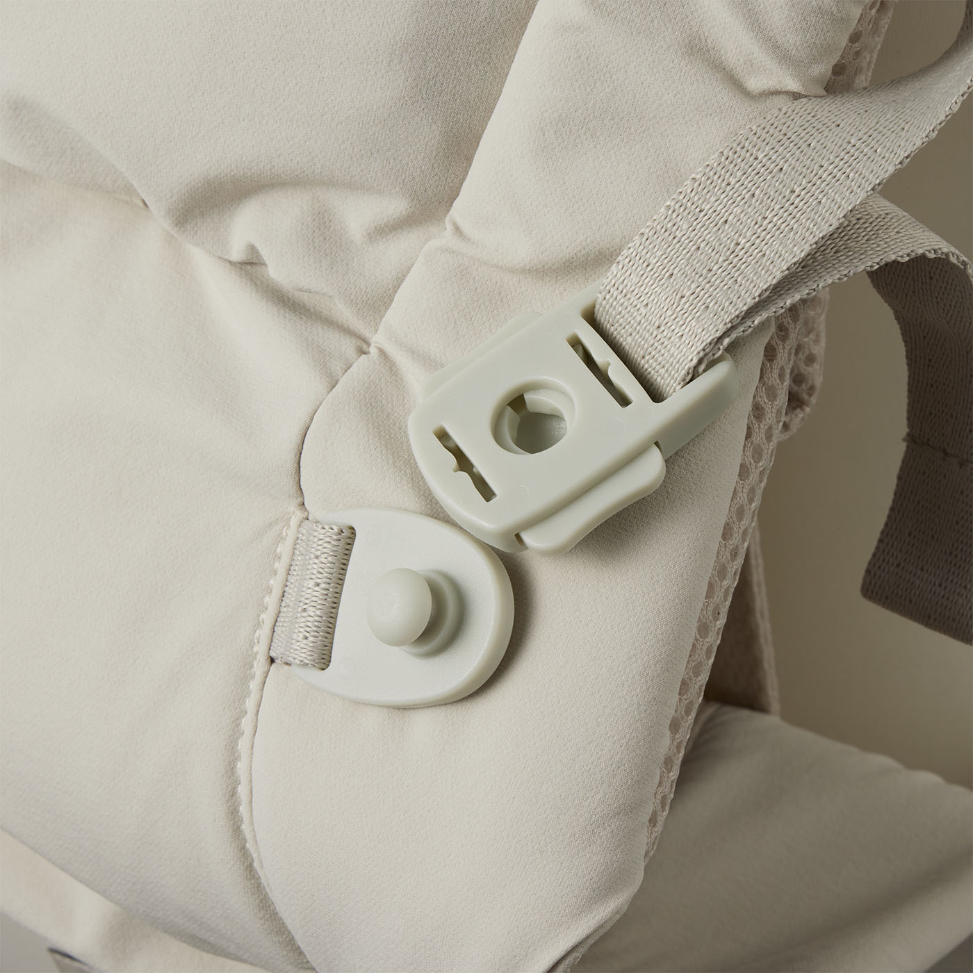 BABY CARRIER ON 7