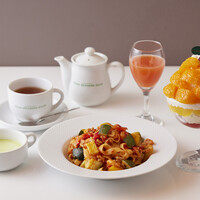 FOUR SEASONS CAFE 2
