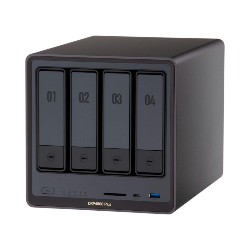 NASync DXP4800 Plus 1