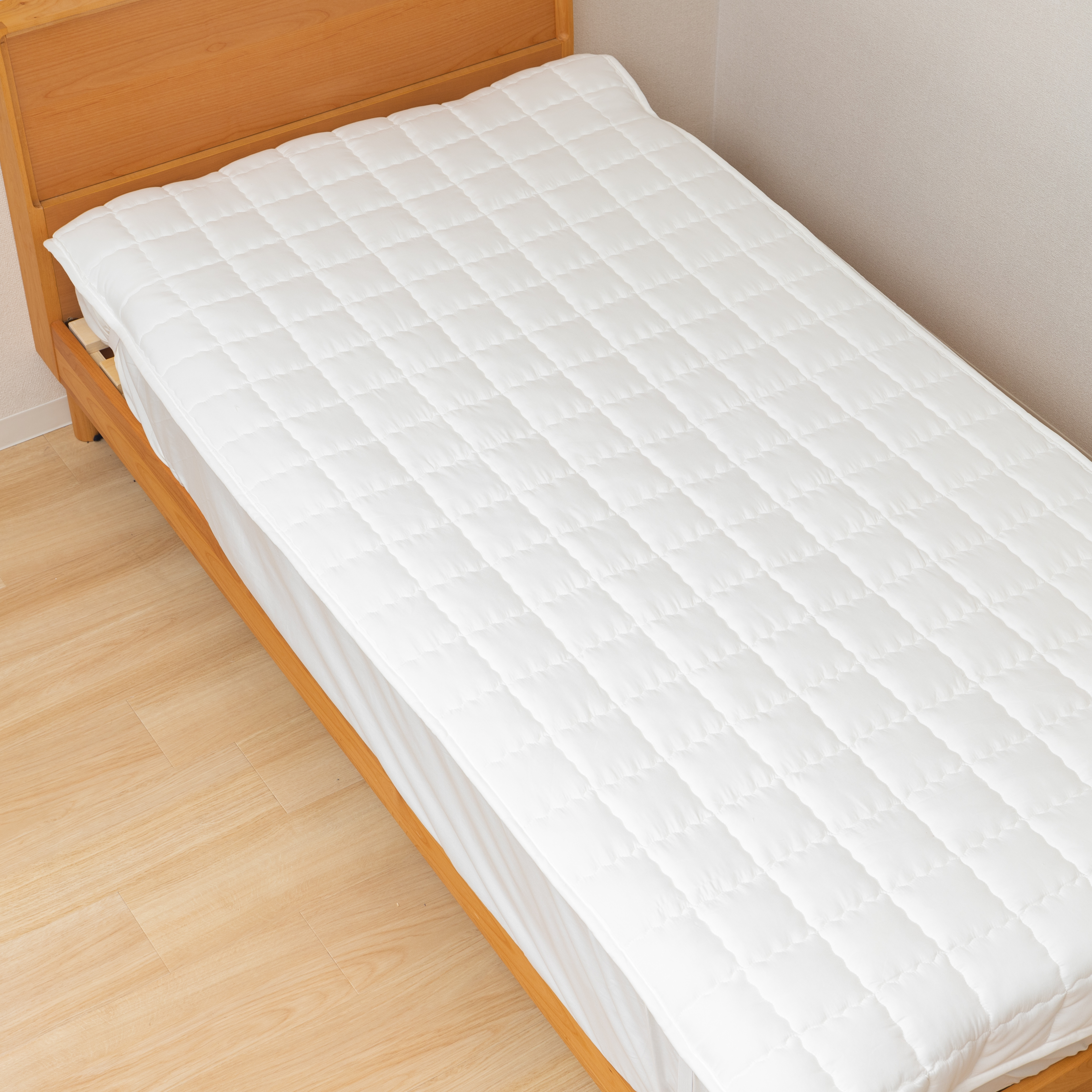 ニトリ 吸水速乾ベッドパッド 7565111をレビュー！クチコミ・評判をも