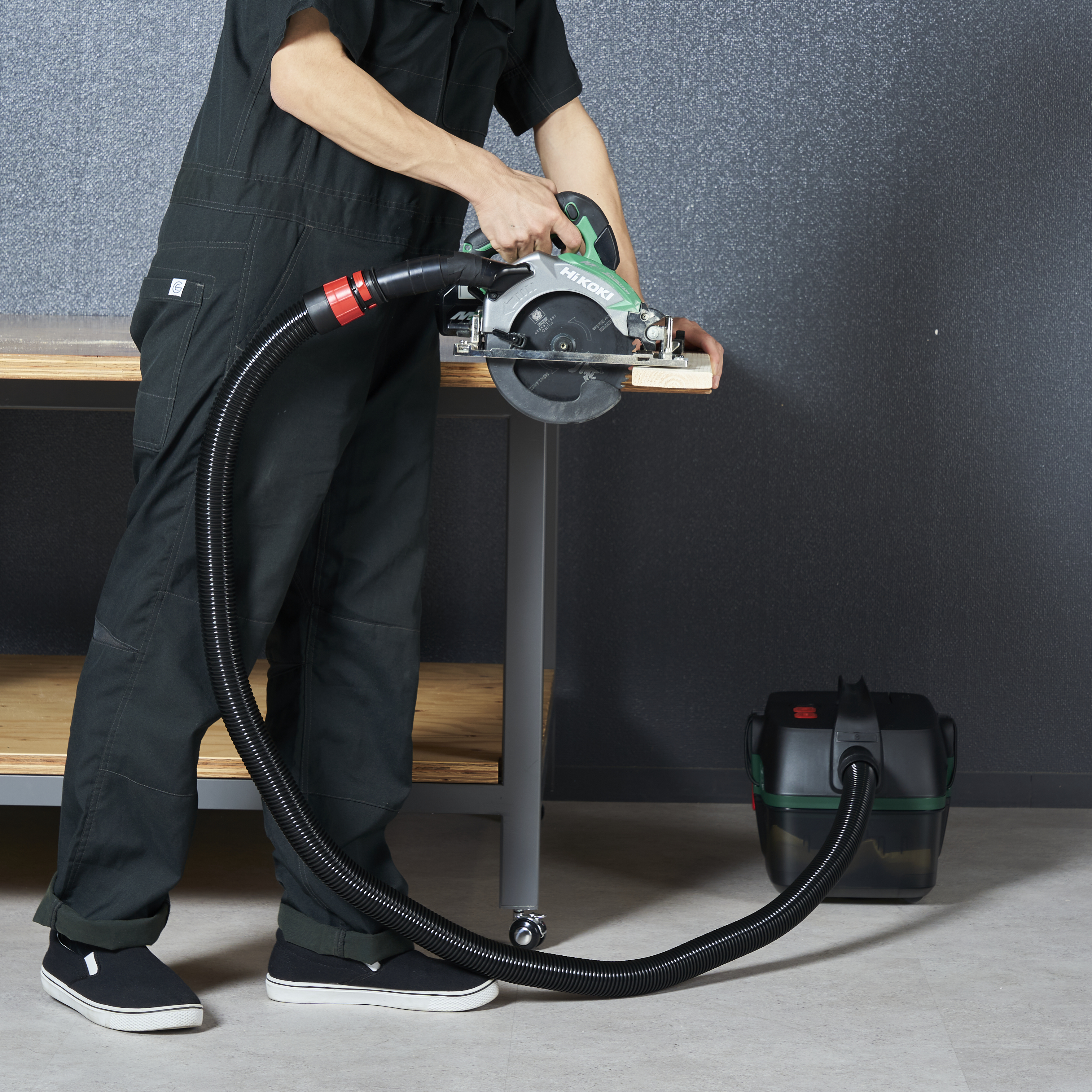 ボッシュ コードレスクリーナー ADVAC 118Hを検証レビュー！集塵機の