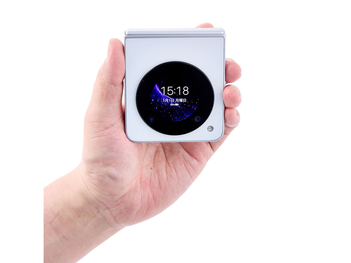 Libero Flip Y!mobile ホワイト リベロフリップ Libero Flipを徹底レビュー!実際に使ってわかったメリット