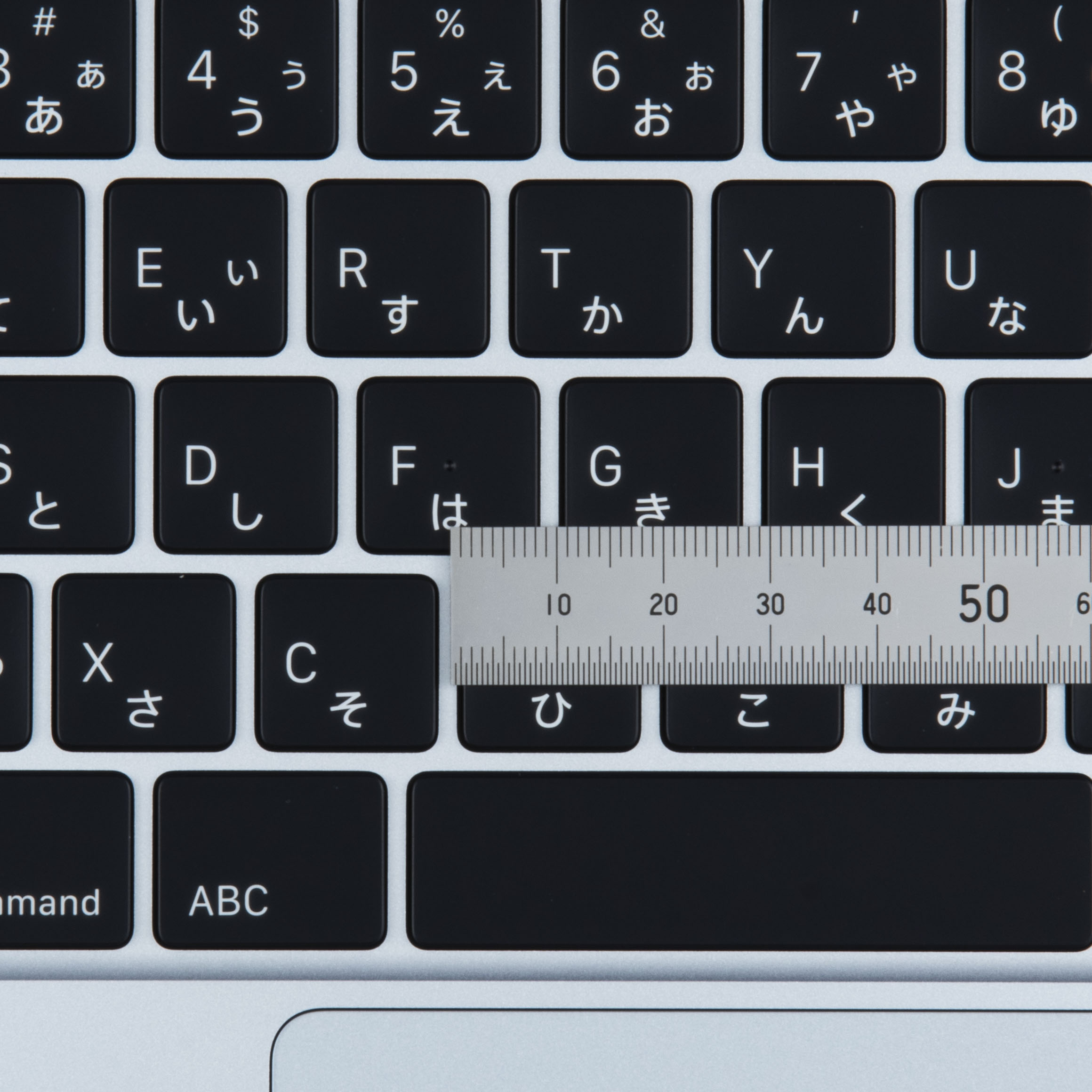 Apple Japan MacBook Air 13インチ M4チップ搭載 MC6T4J/Aを検証