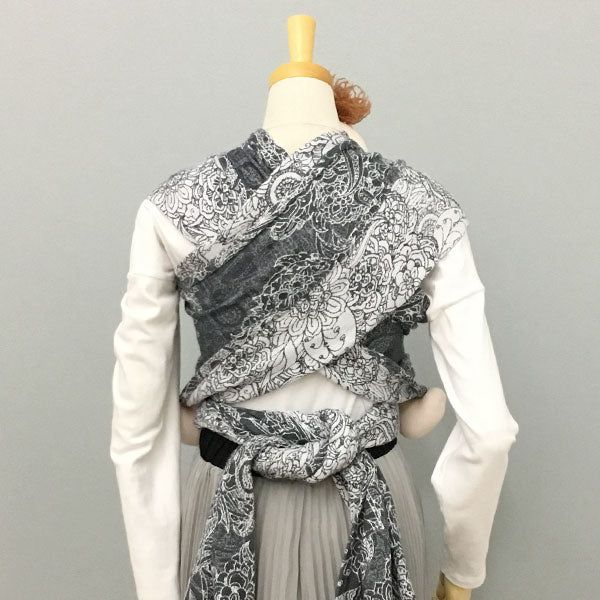 WILD WINE GREY & WHITE 3