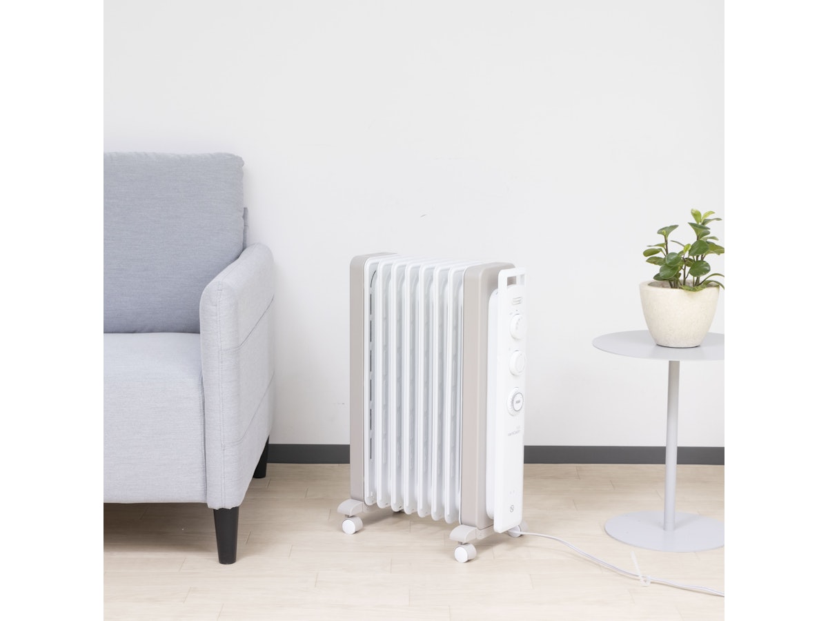 美品 DeLonghi デロンギ ヴェルティカルド オイルヒーター RHJ21F0812 美品 DeLonghi デロンギ ヴェルティカルド オイルヒーター RHJ21F0812