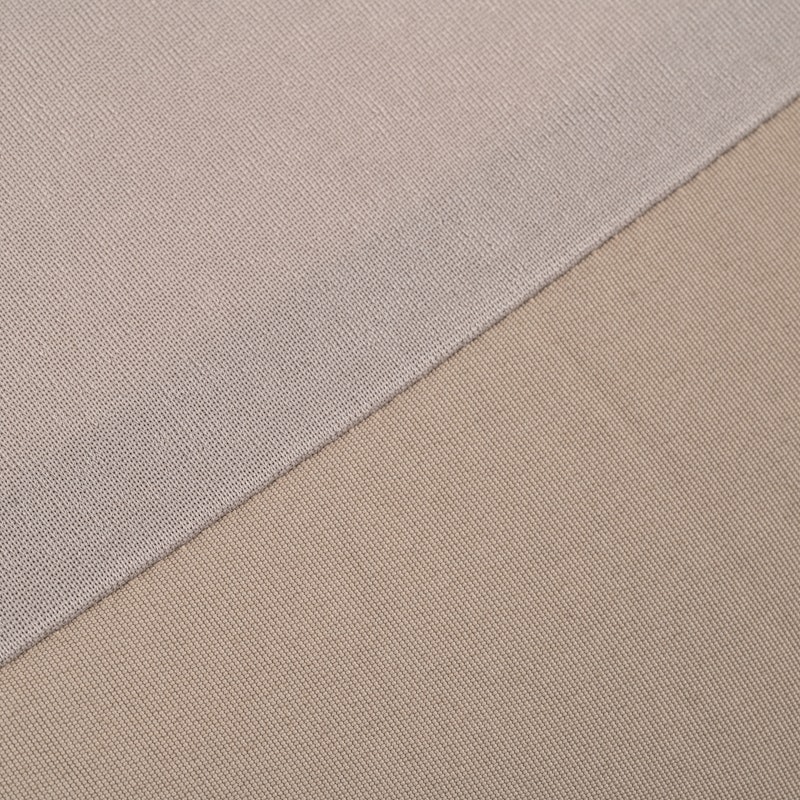 体にフィットするソファ 2