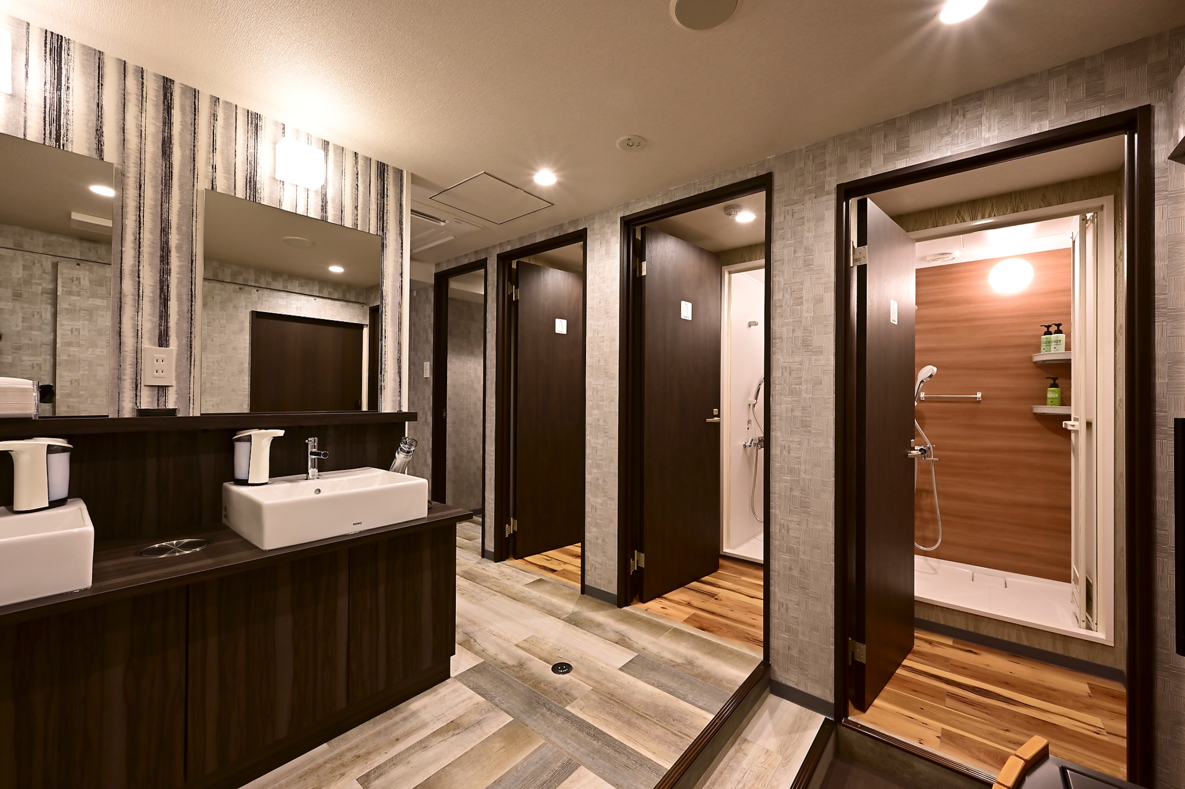 ホテル泊屋 上野 6