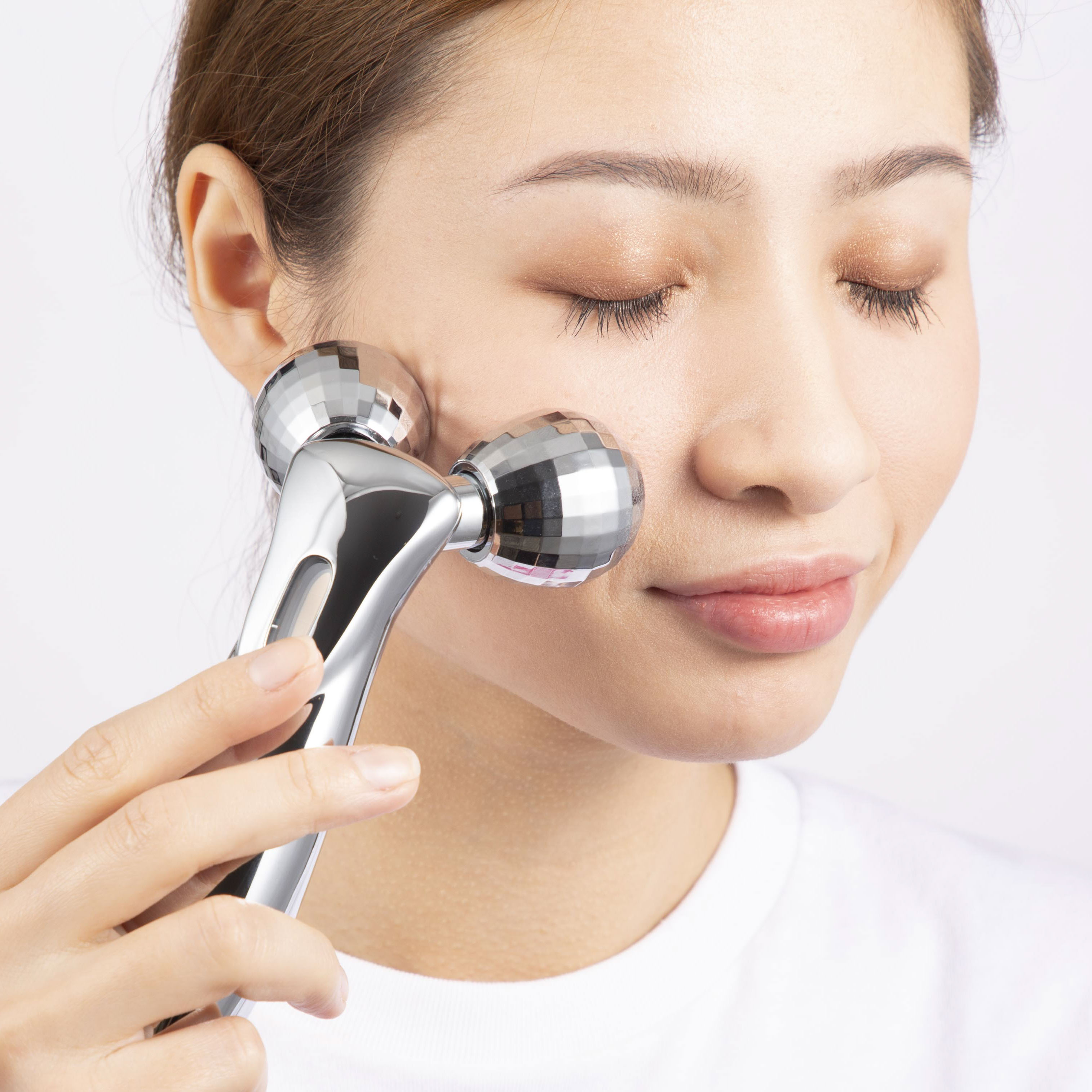 Tutuyo 美顔ローラーを他商品と比較 口コミや評判を実際に使ってレビューしました Mybest