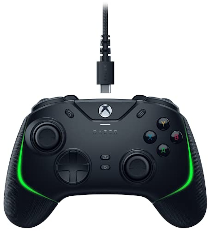 Razer Wolverine V2 Chroma 1