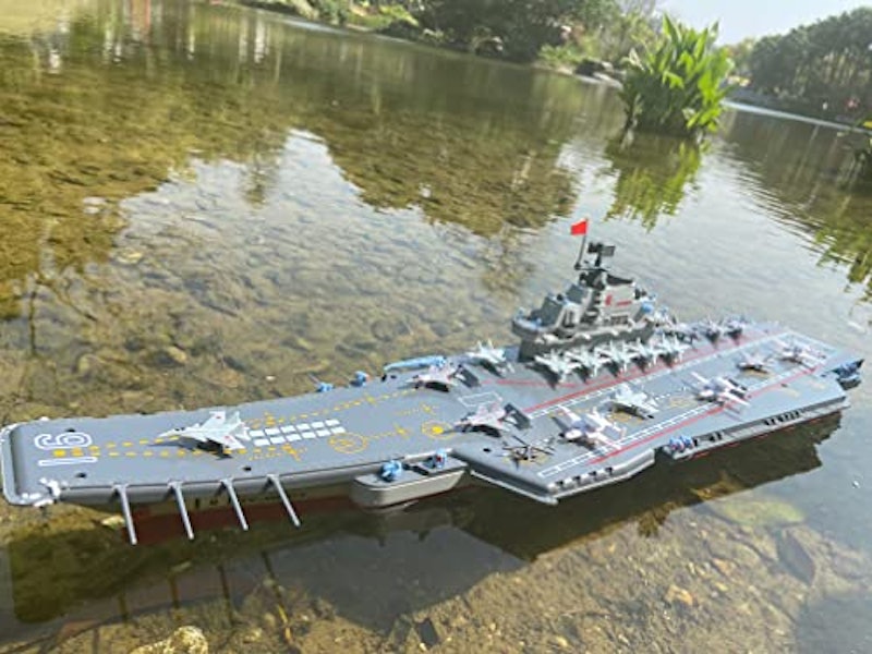 リモートコントロールヘリコプター空母 1