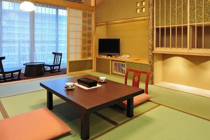 辰巳館 2