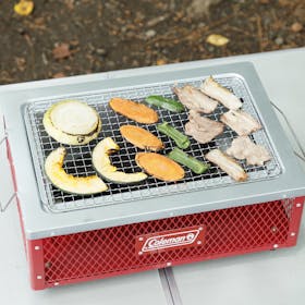 ブティック Coleman クールステージテーブルトップグリル、チャコール