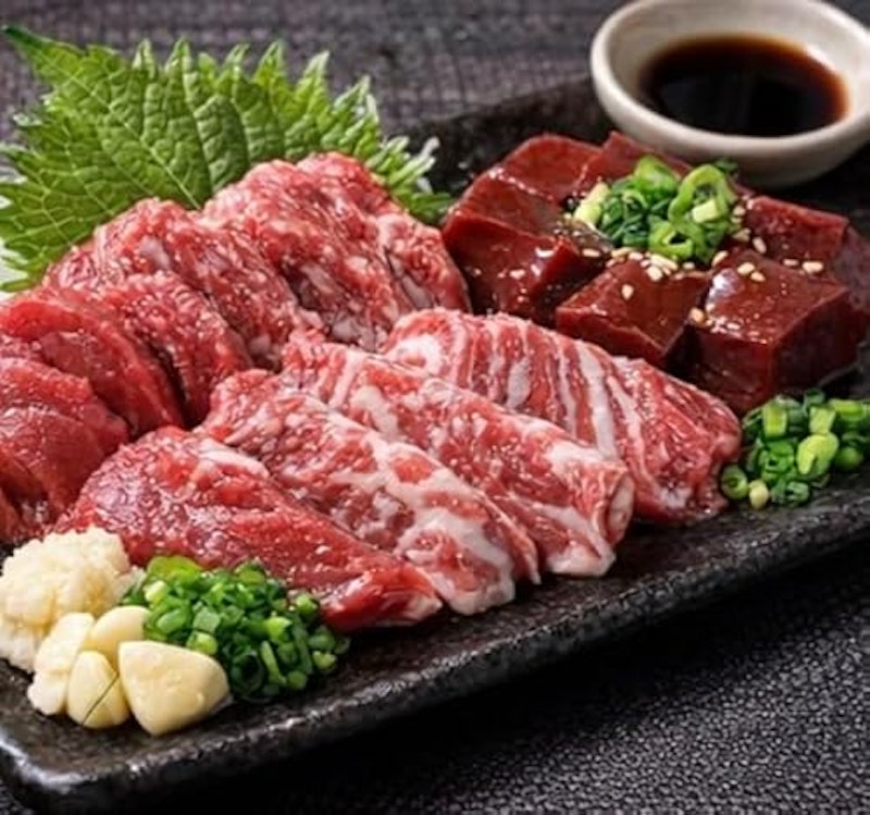 馬刺し3種食べ比べセット 1