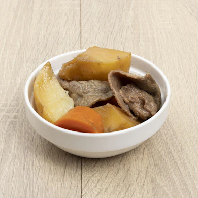 どの食材も箸で切れるほど柔らかく、肉まで味がよく染みた
