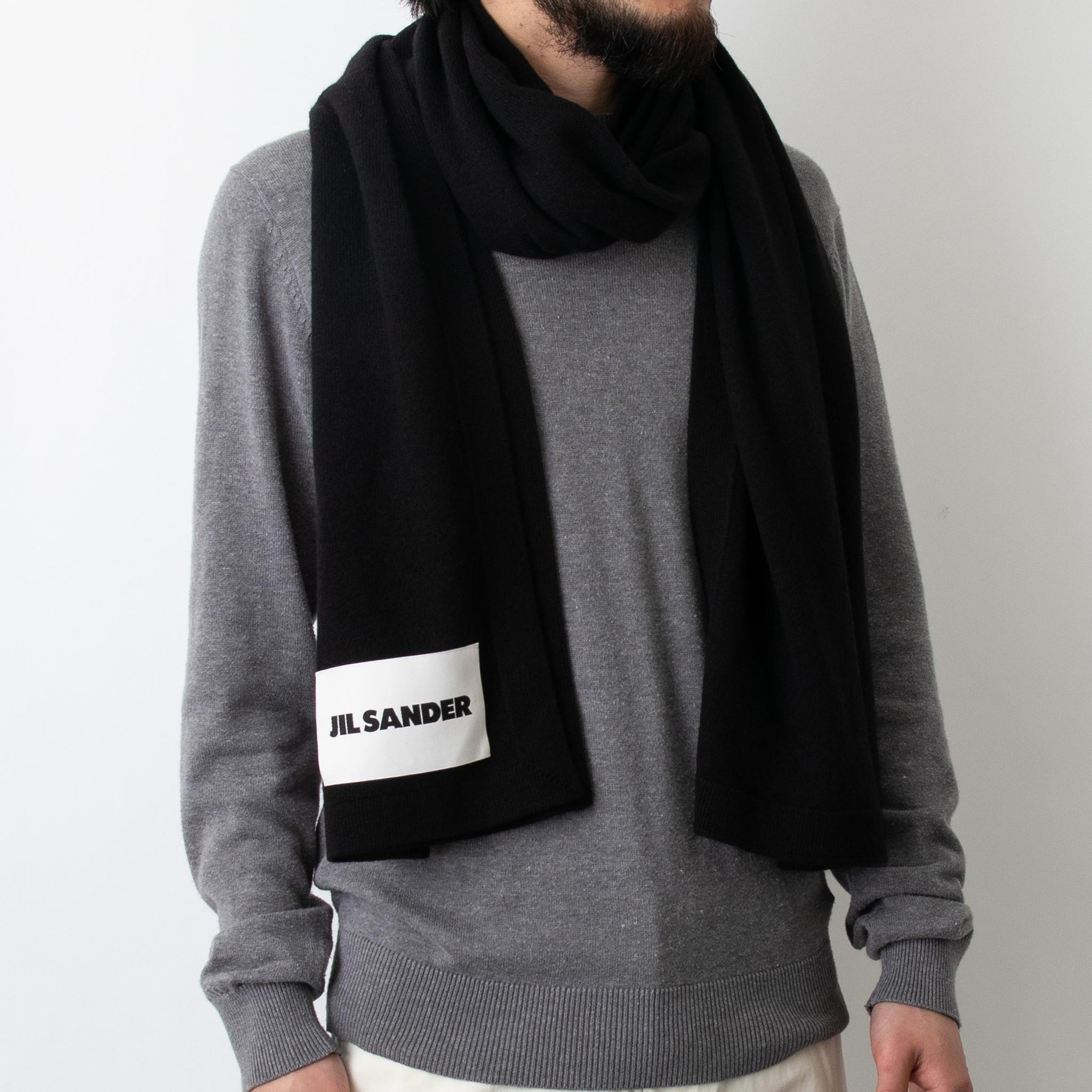 JIL SANDER ブラック リブ編みマフラー JIL SANDER 黒 ニット マフラー リブ編み ジルサンダーのマフラーの