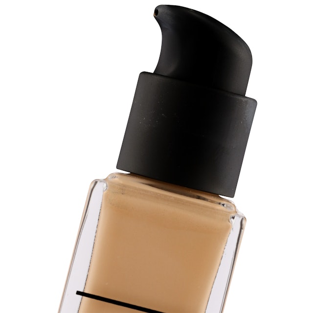 Nars ナチュラルラディアント ファンデーションを全16商品と比較 口コミや評判を実際に使ってレビューしました Mybest