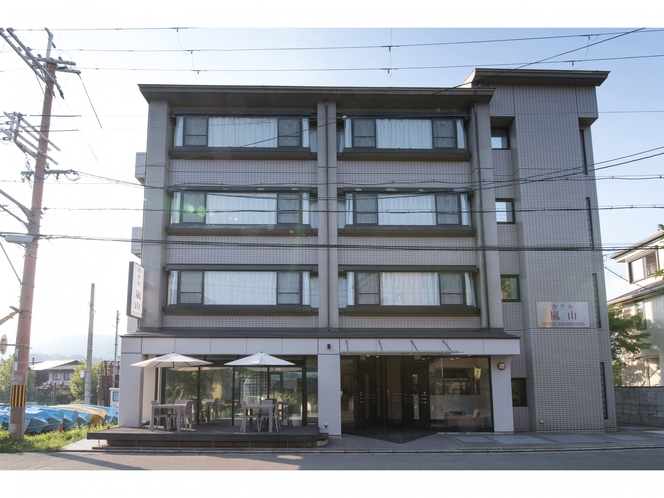 ホテル嵐山 1