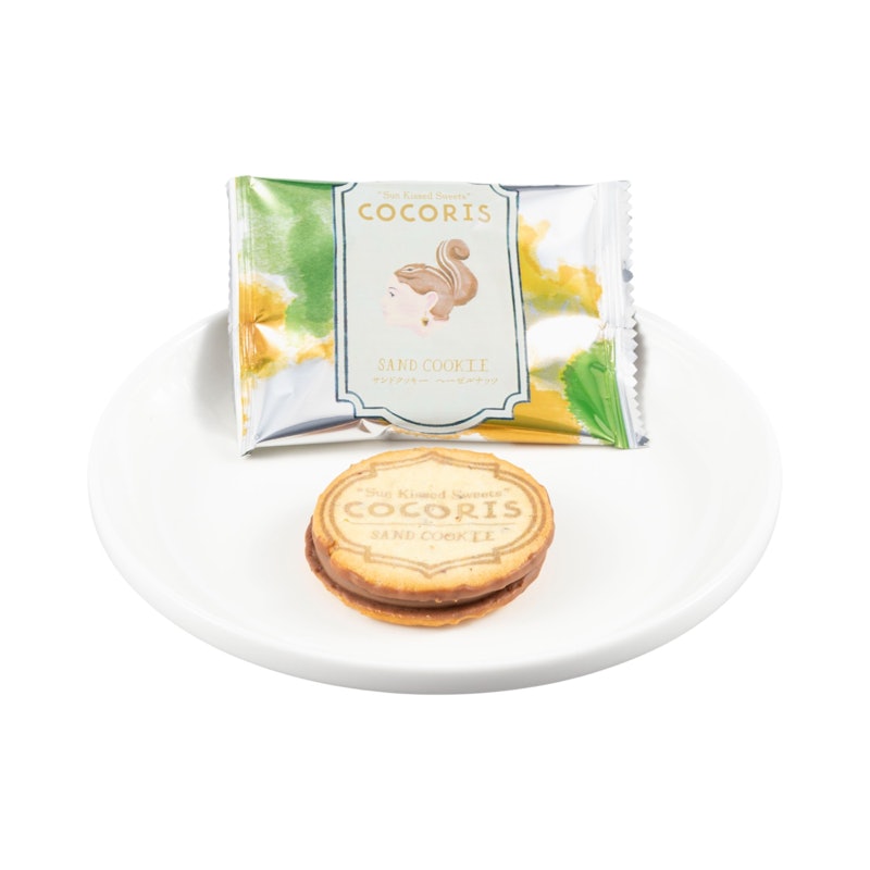 サンドクッキー ヘーゼルナッツと木苺 2