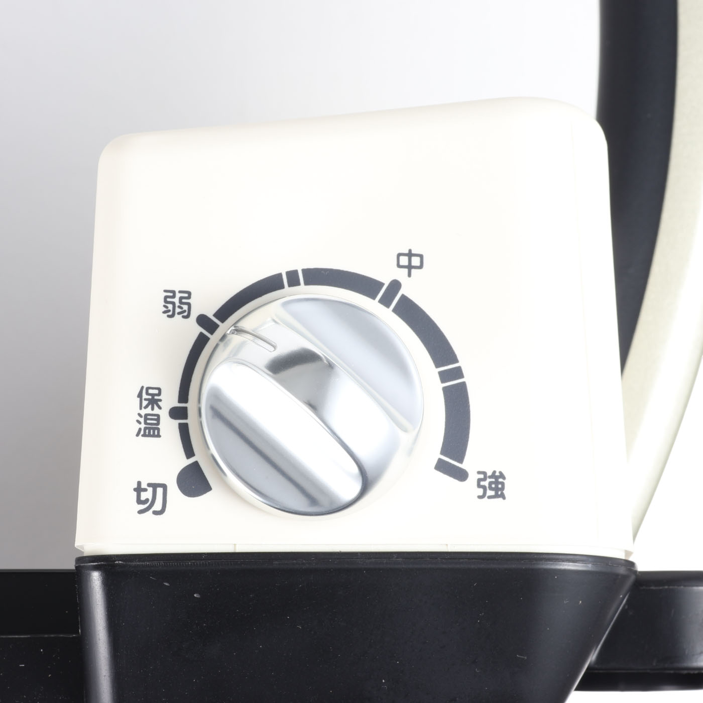 日本エー・アイ・シー Aladdin グラファイトグリラー AEG-G13Aを検証