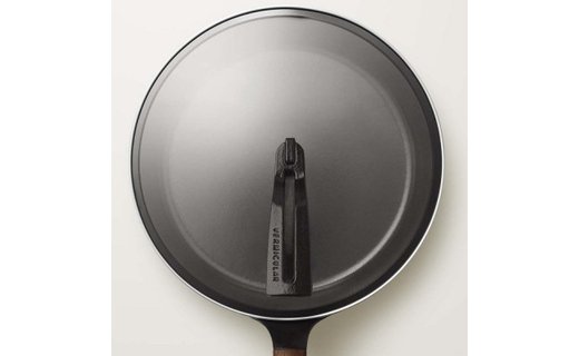 バーミキュラ フライパン28cm（ウォールナット）＋専用リッド 4